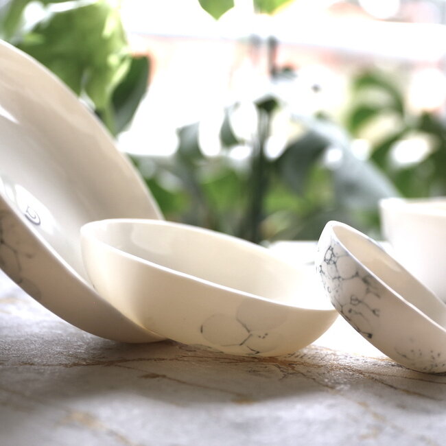 Porcelain contemporary handmade scale 'Bulles'