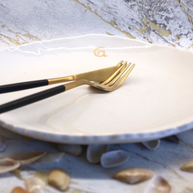 Porcelain handmade plate, Knokkette