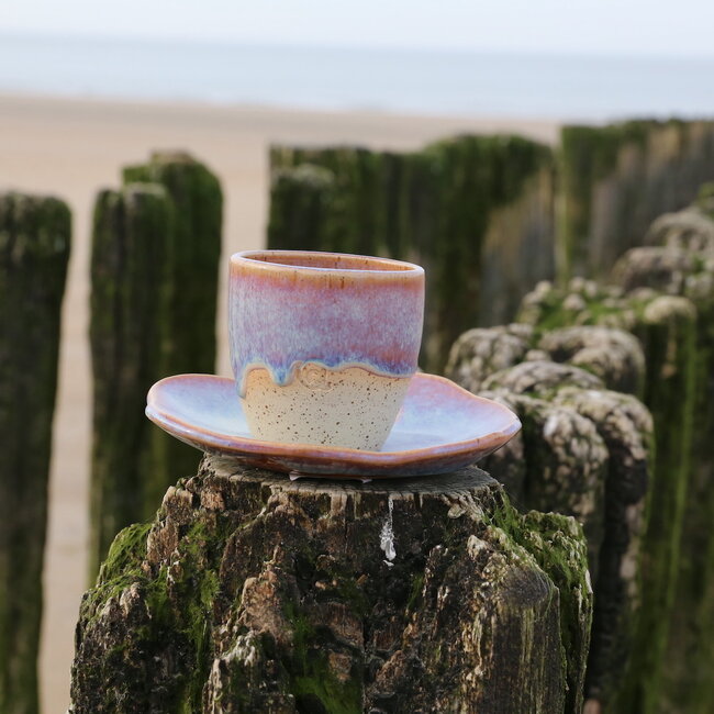 Plat creuse "Sunrise" utilisés pour les collations, mais aussi très agréables comme soucoupe pour un sac à café ou une tasse.