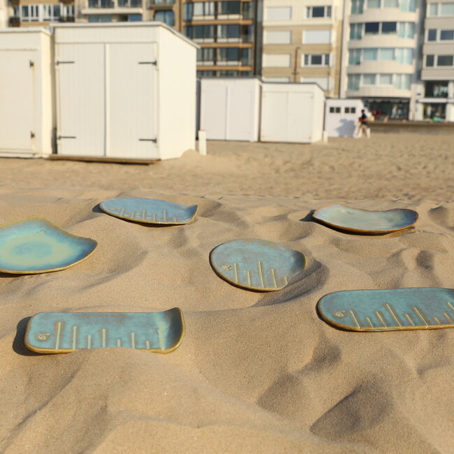 Ceramic handmade oval plate Linea