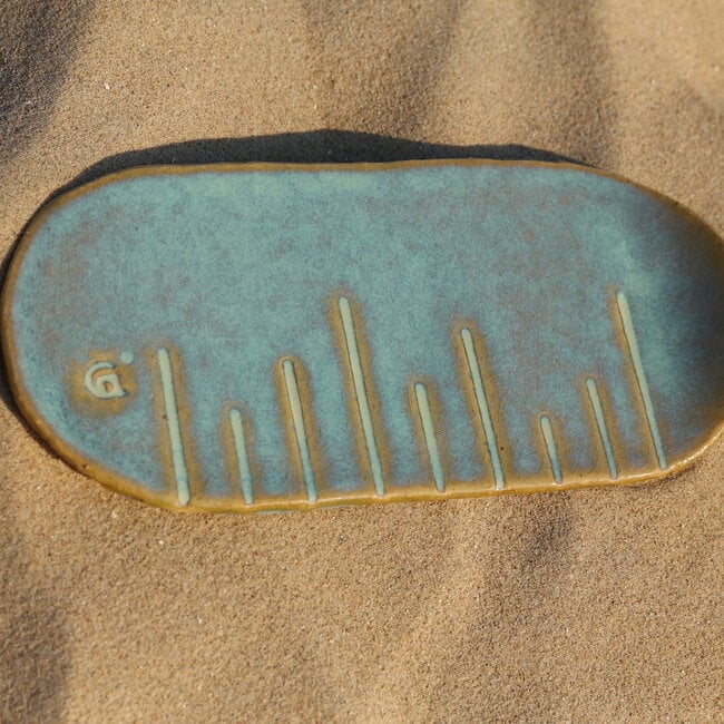 Ceramic handmade oval plate Linea