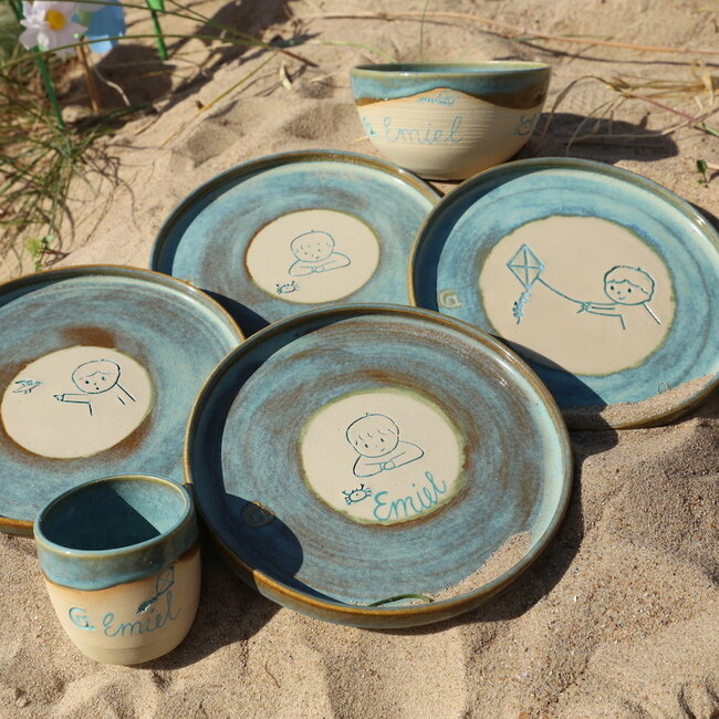 Assiette faite à la main "Emiel" service pour enfants