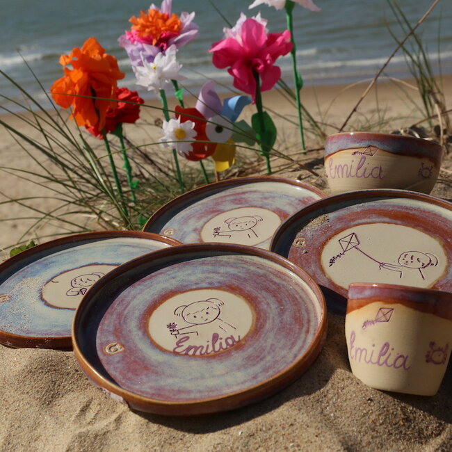 Tasse artisanal "Emilia" de notre vaisselle pour enfants