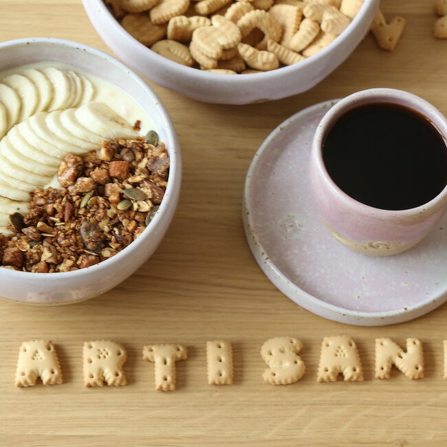 Assiette en céramique artisanale, Rose