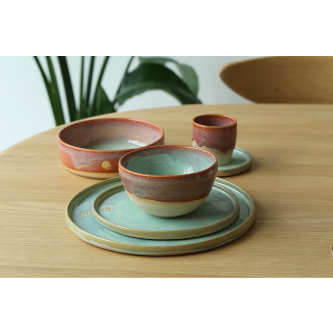 artisann A unique combination of handmade ceramics in the natural colors Lagoon and Sungreen