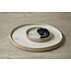 artisann Wit handgemaakte keramisch bord van het servies en de collectie “White Dunes"