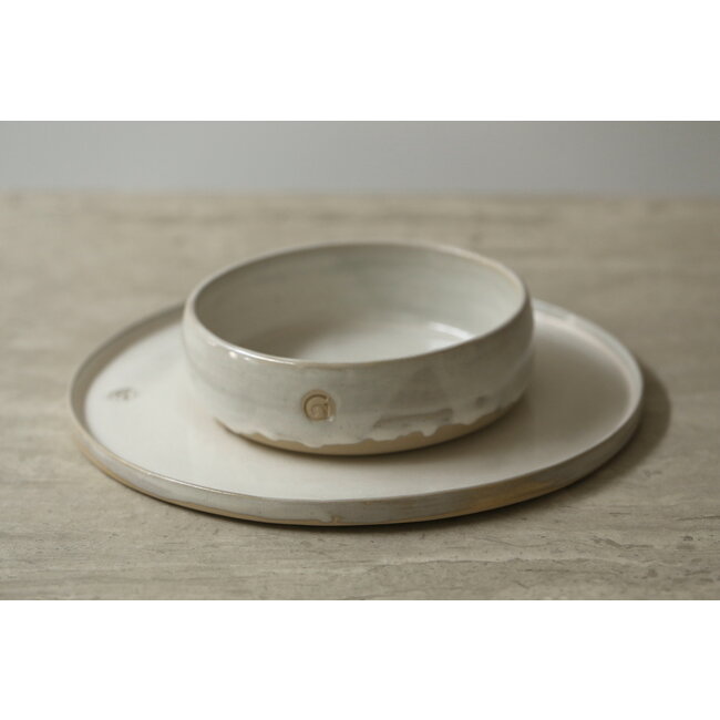 artisann Handmade white ceramic plate from the tableware and collection “White Dunes"