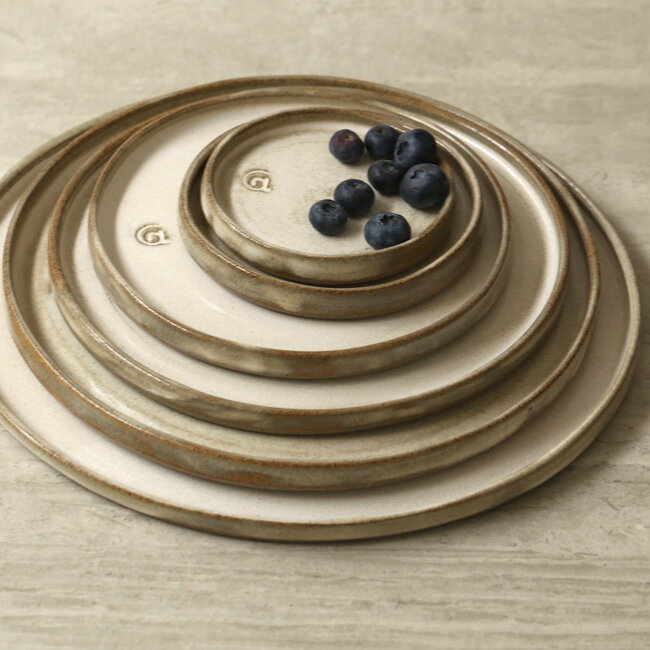 Assiette en céramique artisanale, Italian White