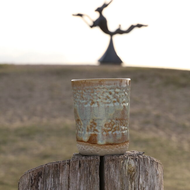 Unicum - A ceramic handmade mint vase or spoon pot finished with the carving technique