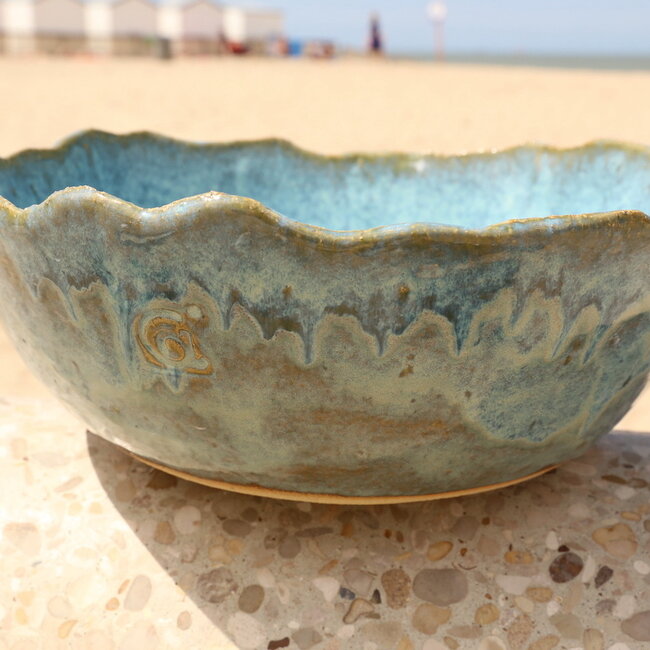 Unique, exclusive handmade large Mint decoration- or fruit bowl for your kitchen or table