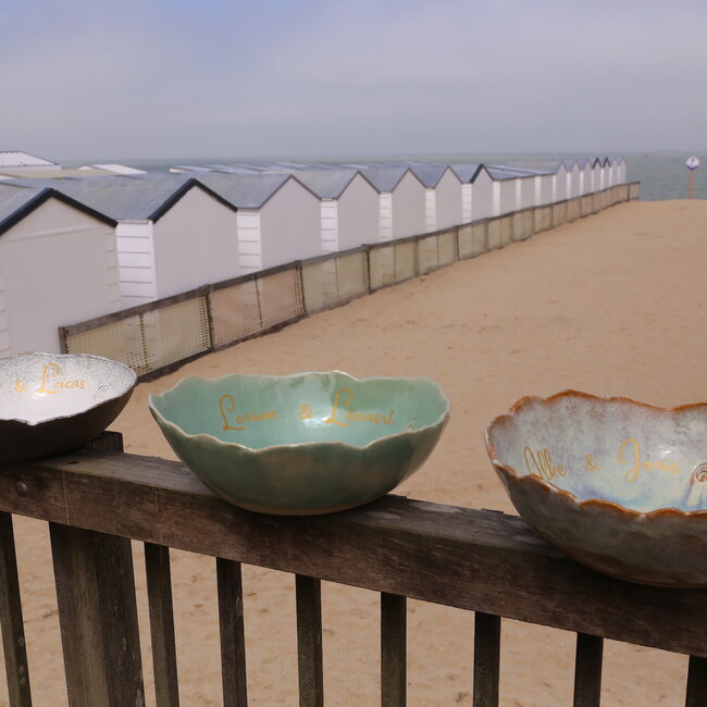 Handgemaakte exclusieve  fruitschaal met namen. Uniek als cadeau voor een verjaardag, huwelijk of jubileum