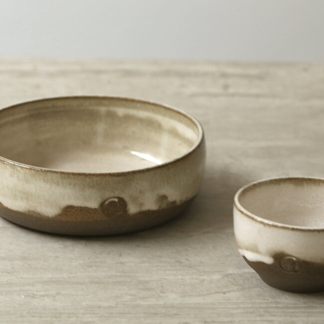 Handmade ceramic scale with unique glazes from the "Italian White" service