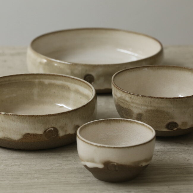 Handmade ceramic scale with unique glazes from the "Italian White" service