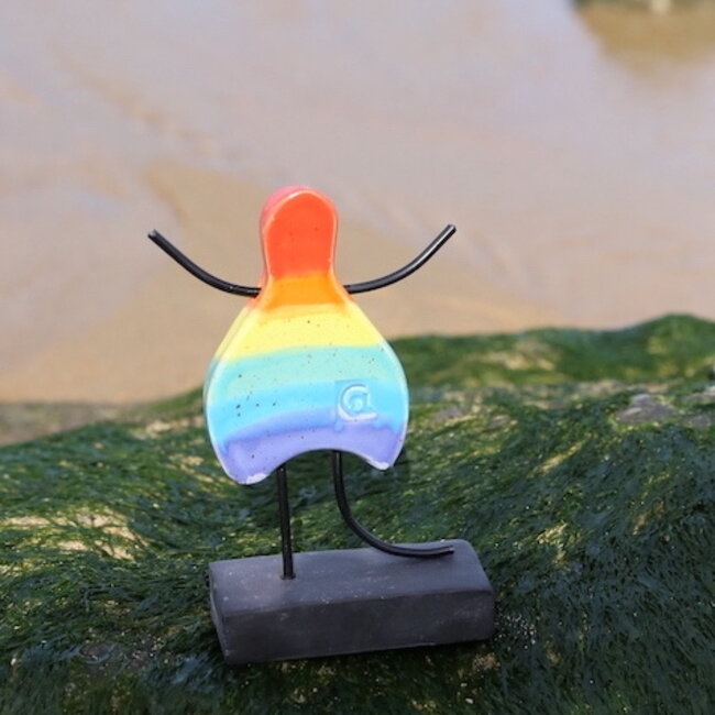 L'art représenté par une statue en céramique faite à la main est le symbole de l'unité, de l'amitié, de l'amour, du bonheur,... et bien plus encore.