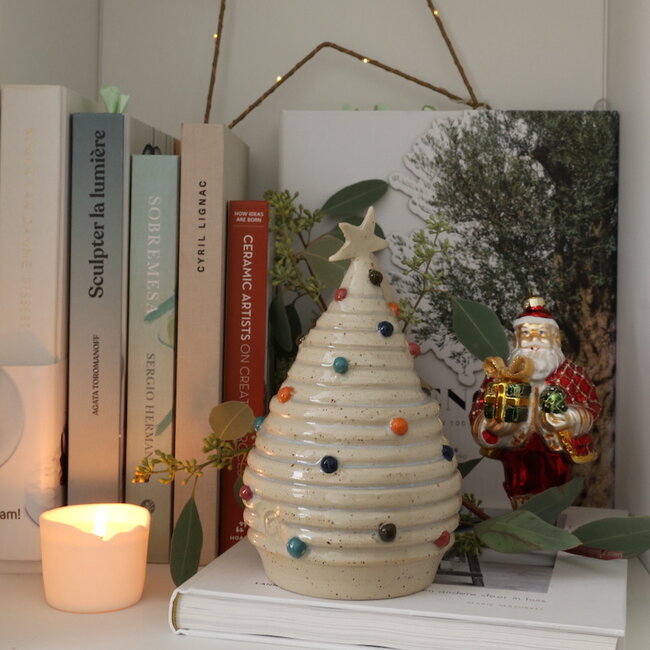An "Art" Christmas tree makes your interior that little bit more exclusive.