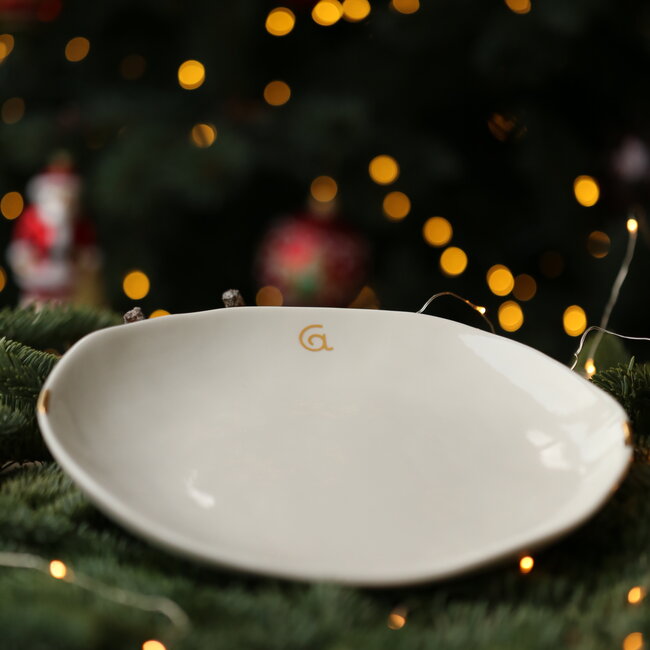 Assiette contemporaine en porcelaine "Knokkette" Touch of Gold