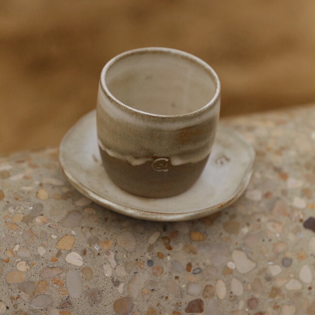 Scale "Italian White" used for snacks, but also very nice as a saucer of a coffee cup or mug.