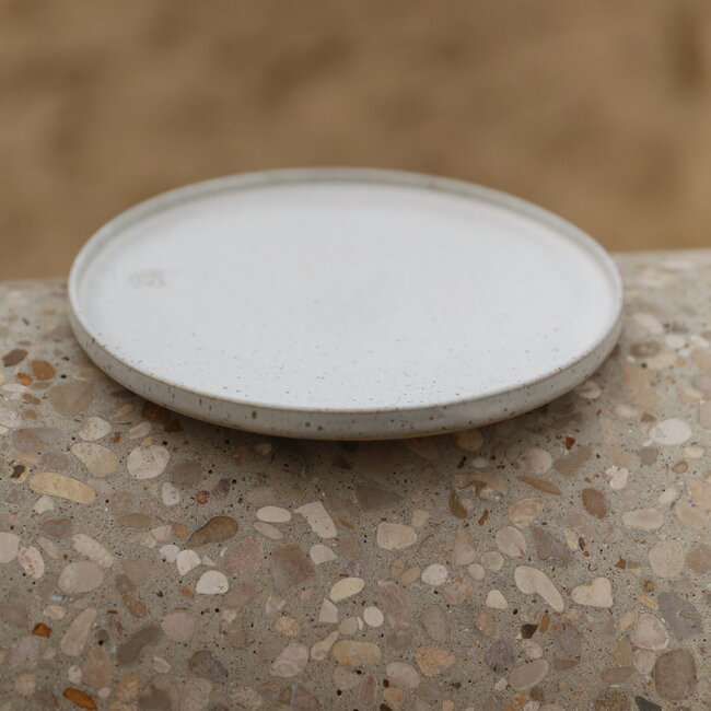Assiette en céramique artisanale, White Spots