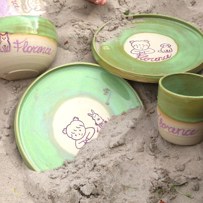 Handgemaakt keramisch bordje  van ons kinderservies "Florence"