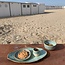 Hapjes set samengesteld uit één potje, één schaaltje als  bijbordje, één kom en één bord Couteau