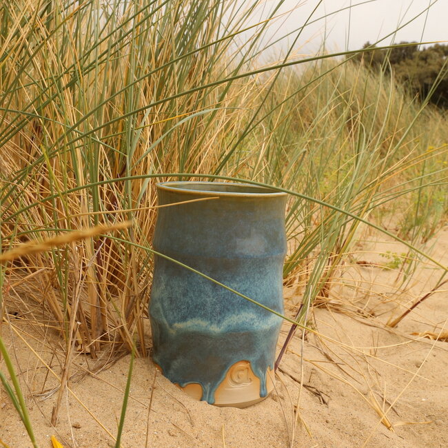 Ceramic handmade vase, Mint