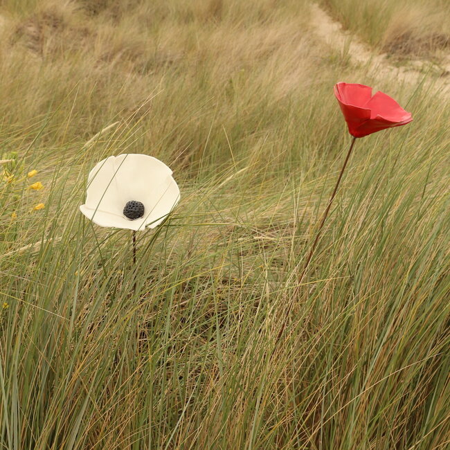 Coquelicot en porcelaine unique fait à la main, émaillé blanc