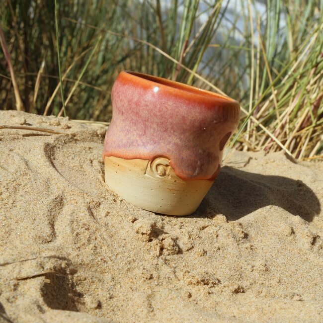 Wavy, handmade ceramic cup “Léonore” for our coffee set "Sungreen"