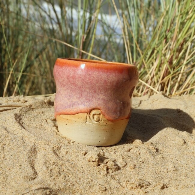 Wavy, handmade ceramic cup “Léonore” for our coffee set "Sungreen"