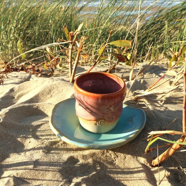 Plat creuse "Lagune" utilisés pour les collations, mais aussi très agréables comme soucoupe pour un sac à café ou une tasse.