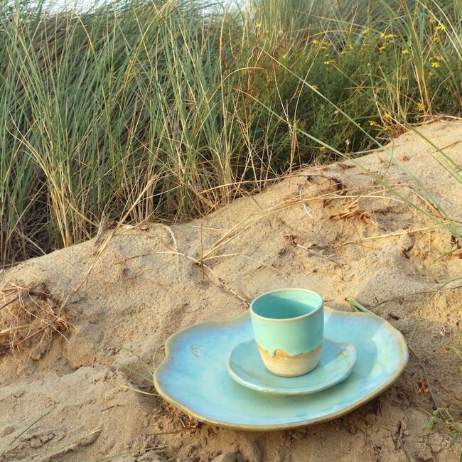 Handmade ceramic plate Amandine, Lagune