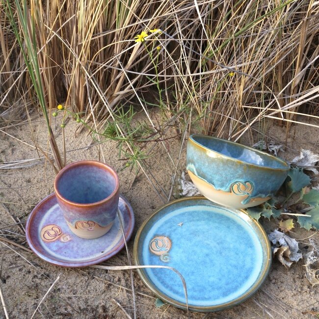 Tasse en céramique artisanale avec tampon