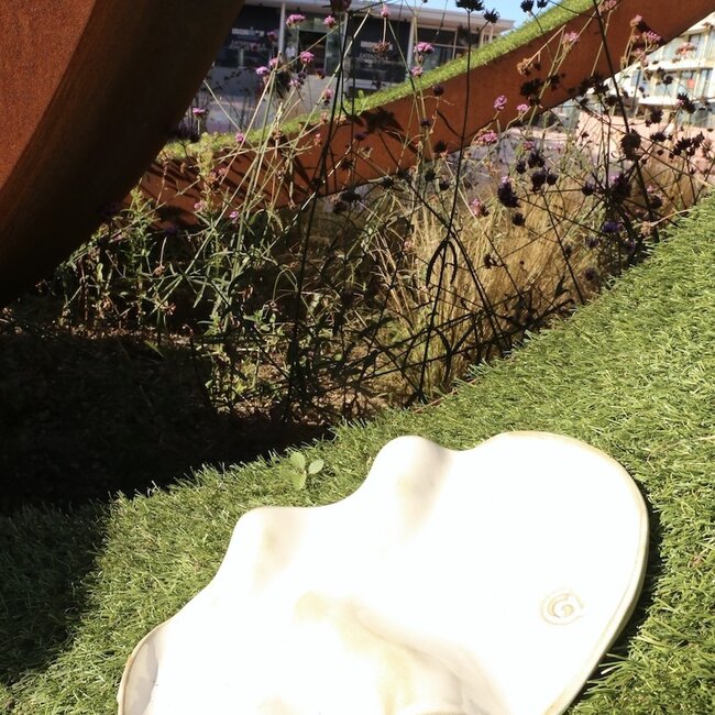 Ceramic tapas plate Wave for bites, sharing dishes, appetizers, sushi, charcuterie, kaas,…