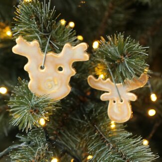 artisann Deer in porcelain