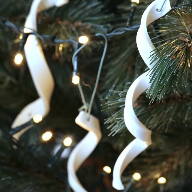 Glaçon artisanal en porcelaine décoré d'un motif de Noël