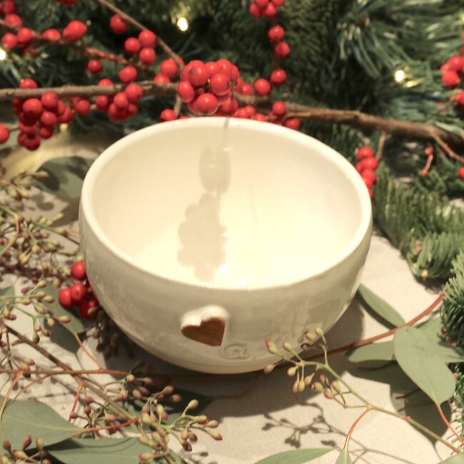 Handmade ceramic bowl with a unique coeur from the coffee tableware &quot;White Heart&quot;