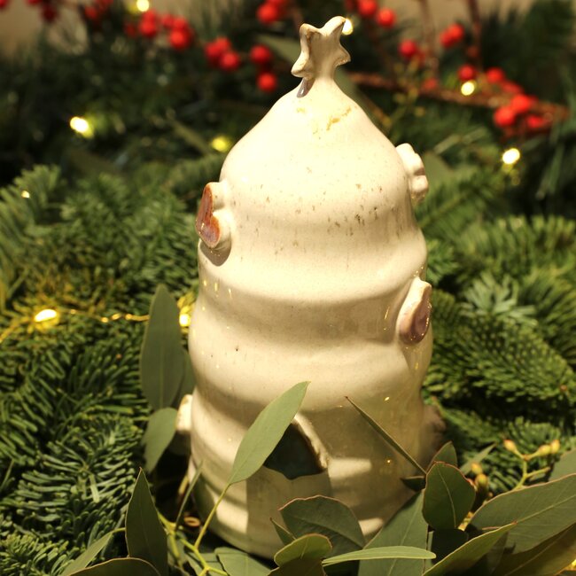 An "Art" Christmas tree makes your interior that little bit more exclusive.