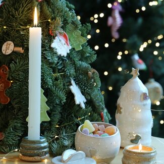 artisann Sapin de Noël artistique avec des items