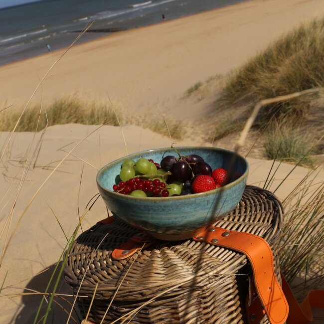 Ceramic handmade berry bowl, Mint