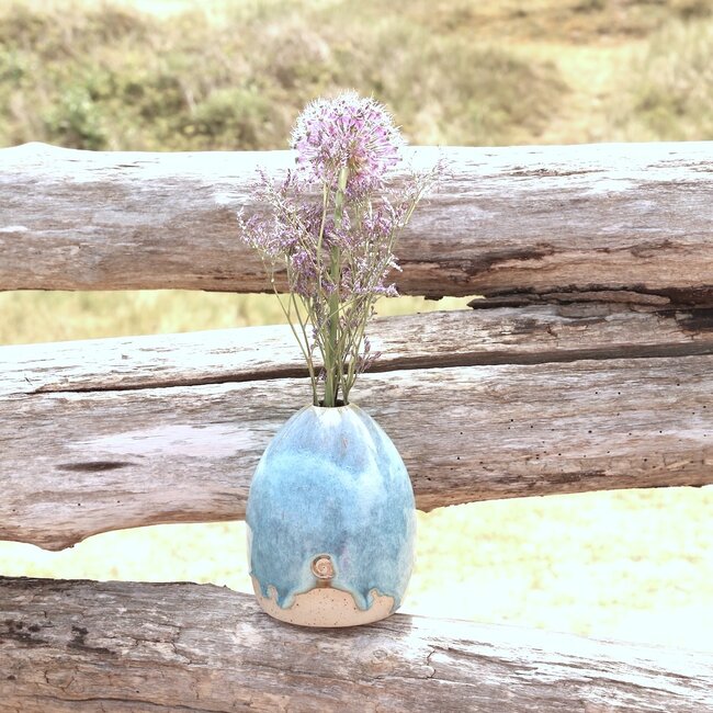 Petite vase fait main en céramique One Flower, Munt