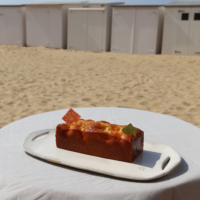 Plat à gâteaux en céramique fait main, White Spots