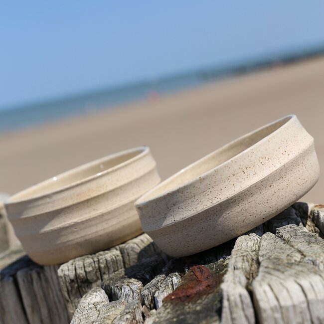 Keramisch handgemaakte schaal, Naturel Beige 2golven