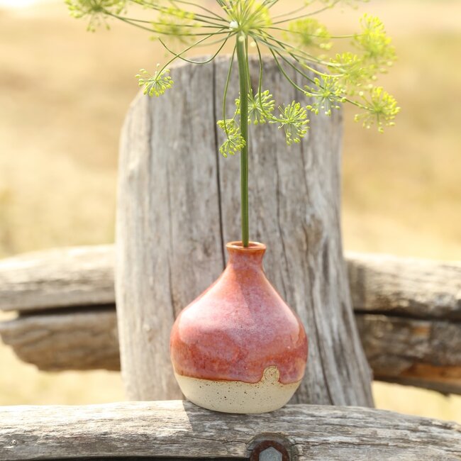 Petite vase fait main en céramique One Flower, Sungreen