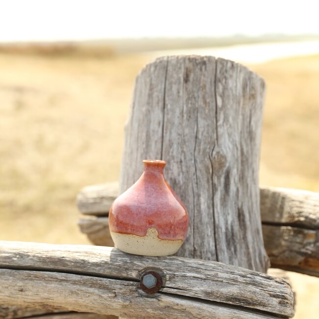 Petite vase fait main en céramique One Flower, Sungreen
