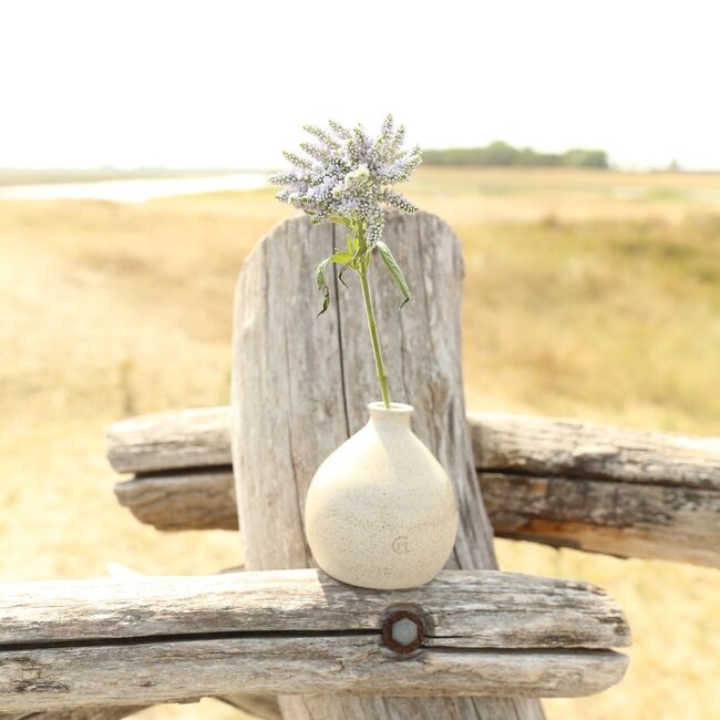 Keramisch handgemaakt vaasje, One Flower Naturel Beige