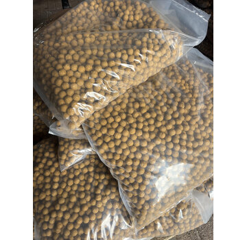 BFP Baits BFP Baits - Voerboilies per 14,50 kg (3,75 per kg) Rood/zoet/zaad