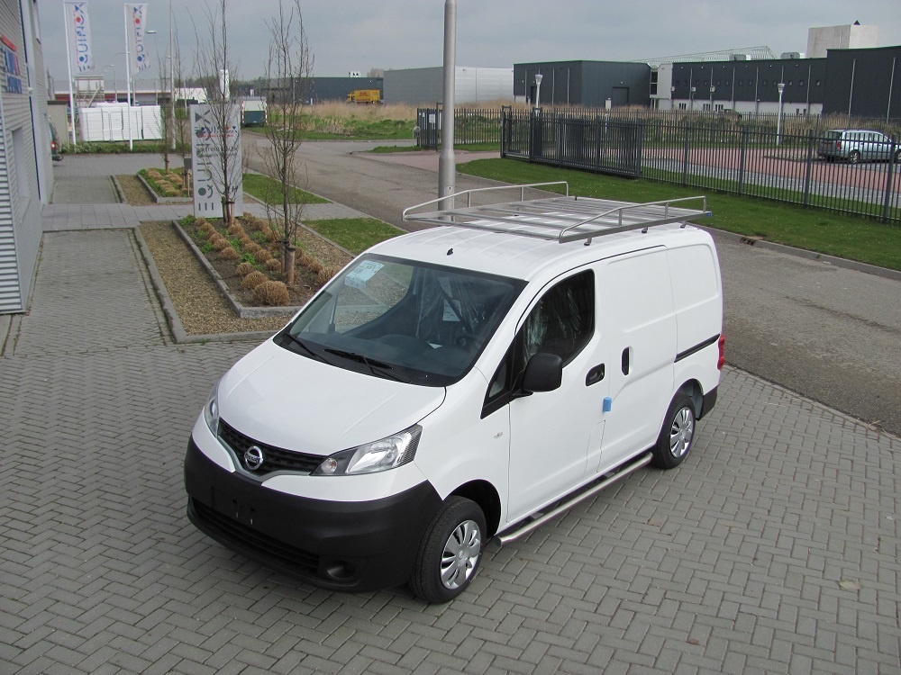 Imperiaal RVS Nissan NV200 uitvoering met deuren