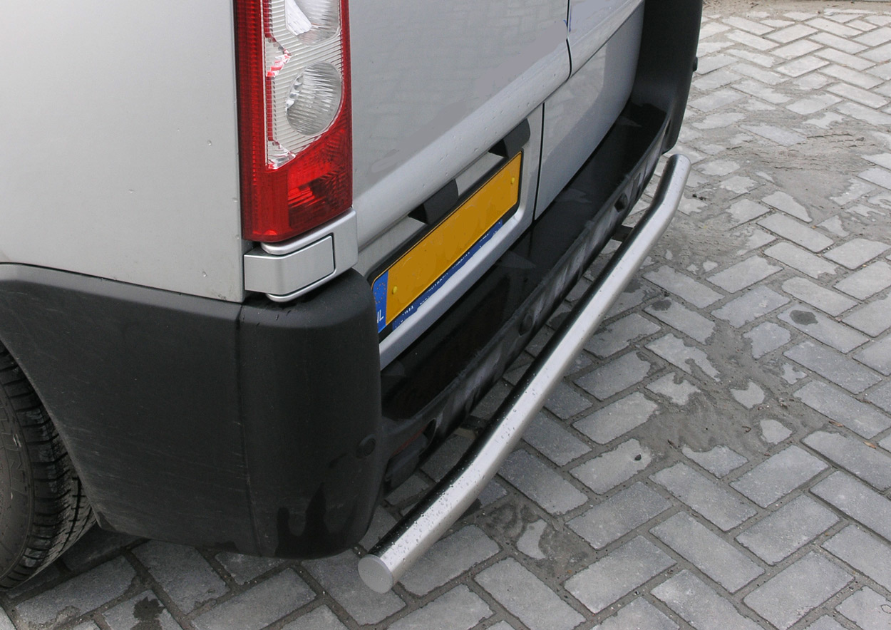 Rearbar RVS geborsteld Ford Transit Custom vanaf 2012 uitvoering zonder trekhaak