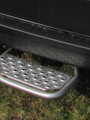 Opstaptrede Opel Movano vanaf 2010 rechterzijde met trekhaak