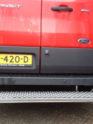 Opstaptrede Opel Movano vanaf 2010 zonder trekhaak over volle breedte