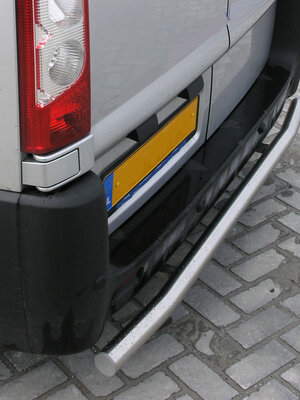Rearbar RVS gepolijst Opel Vivaro vanaf 2019 uitvoering zonder trekhaak